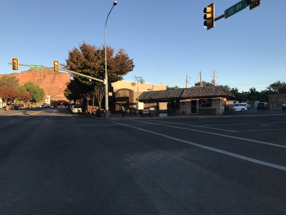  Rocking V Cafe 식당,  Honey's Marketplace 그리고 휴식, 커냅 (KANAB) , 유타(UTAH)