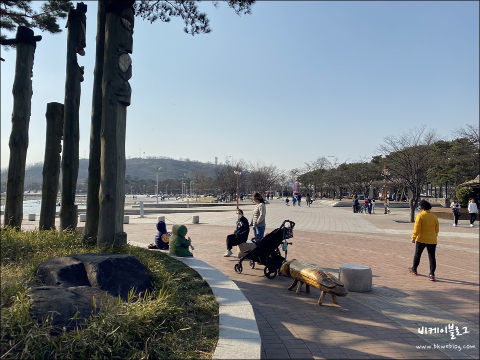 코로나19 로 바뀐 일상, 공원의 봄 