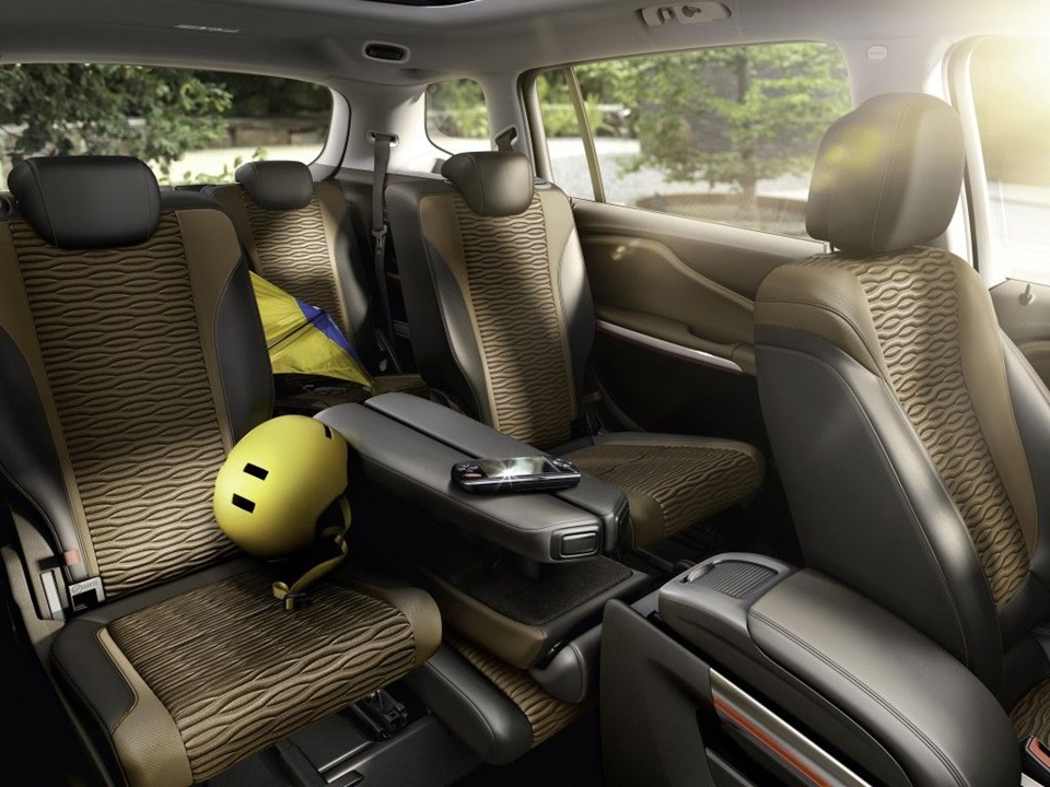 오펠 자피라 (Zafira) 3세대 