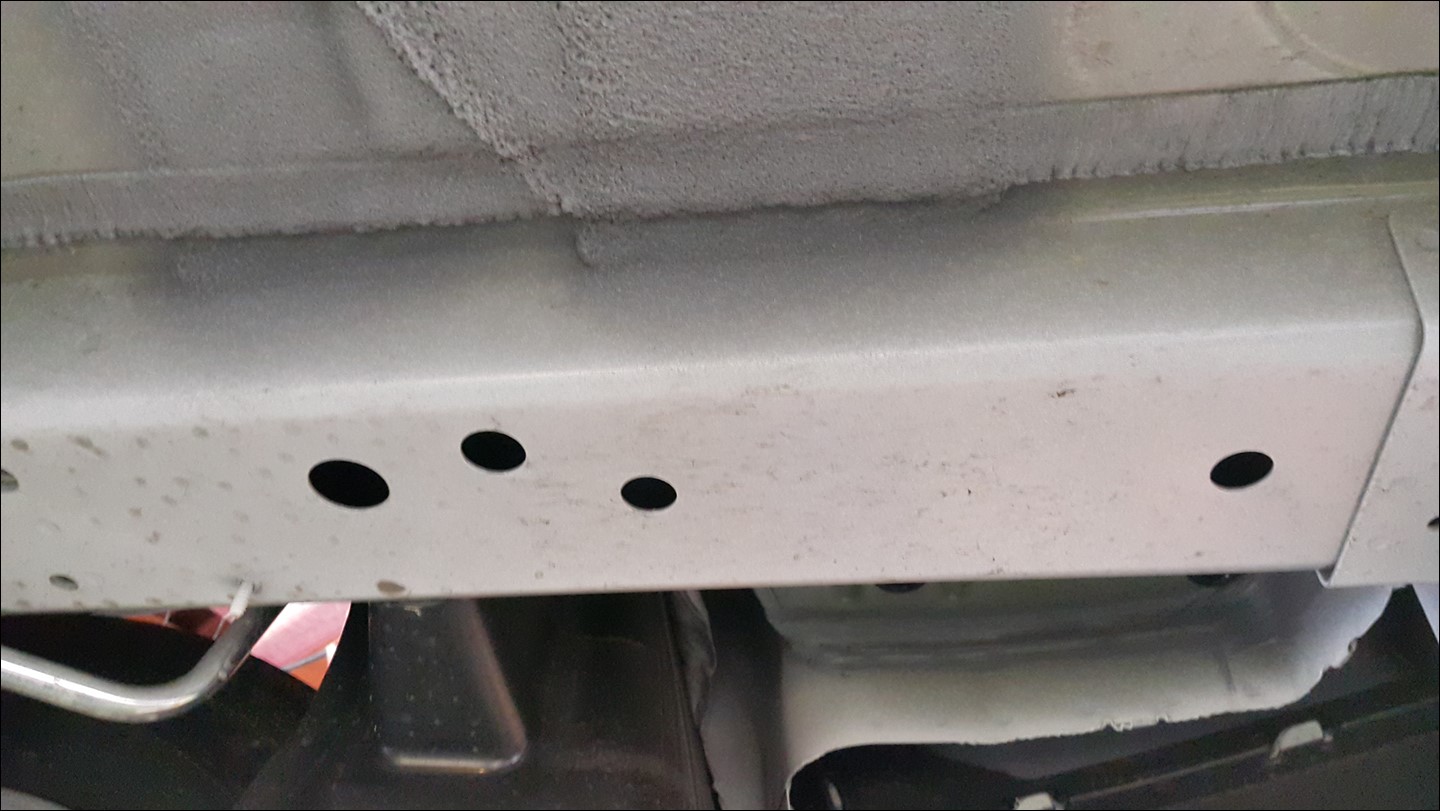 올란도 LPGI 하체 언더코팅 상태