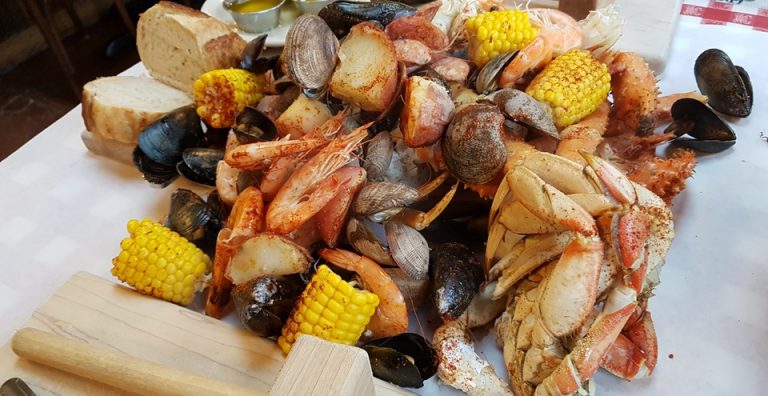 시애틀 피어, 크랩팟 (The Crab Pot)