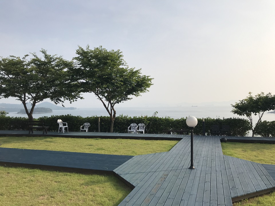 남해 애견동반 펜션 스머프빌리지