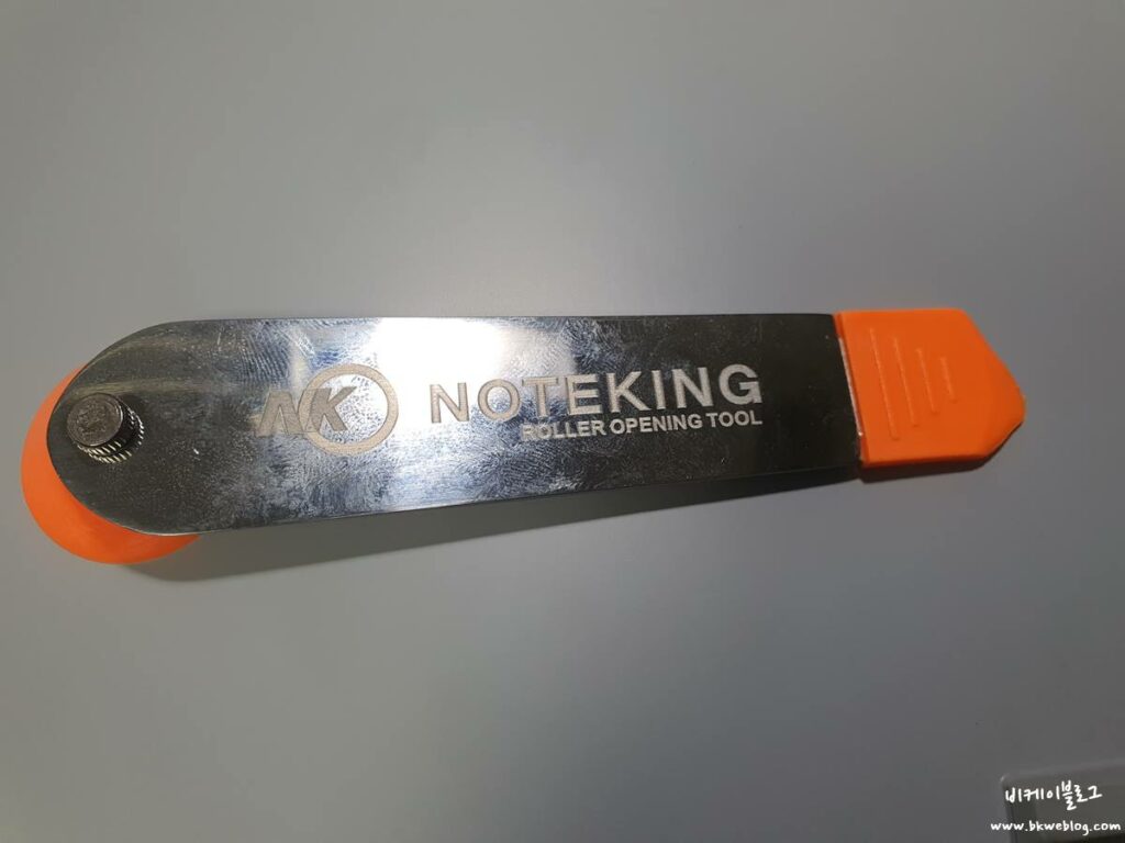 레노버 리전 5 프로 16ARH R7 3060 하판 분해 - SSD 추가