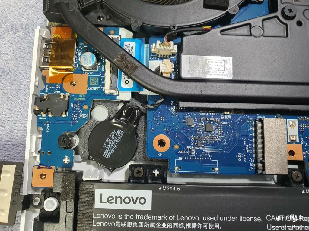 레노버 리전 5 프로 16ARH R7 3060 하판 분해 - SSD 추가